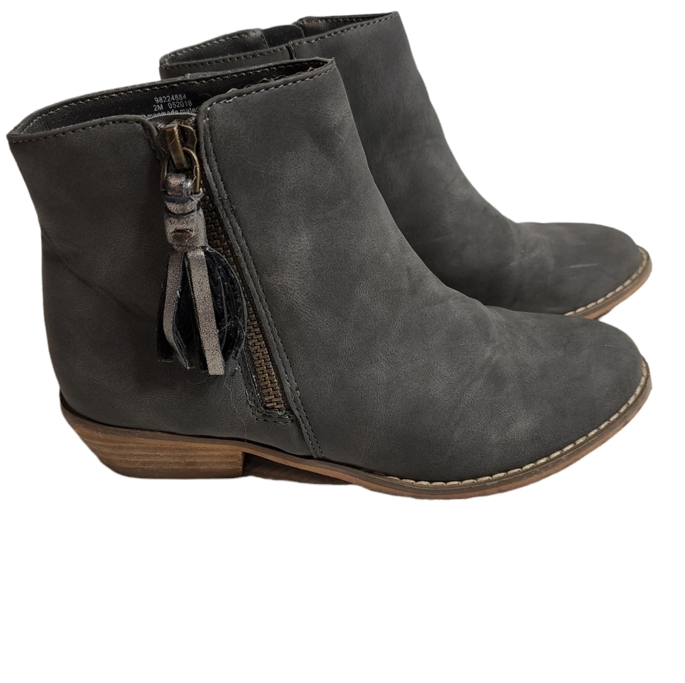 Tucker‎ + Tate grey booties